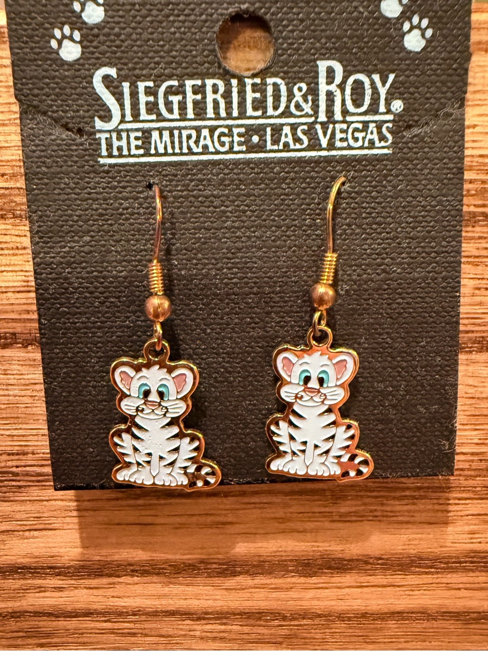 Siegfried & Roy Mirage Las Vegas White Tiger Dangle Earrings NWT